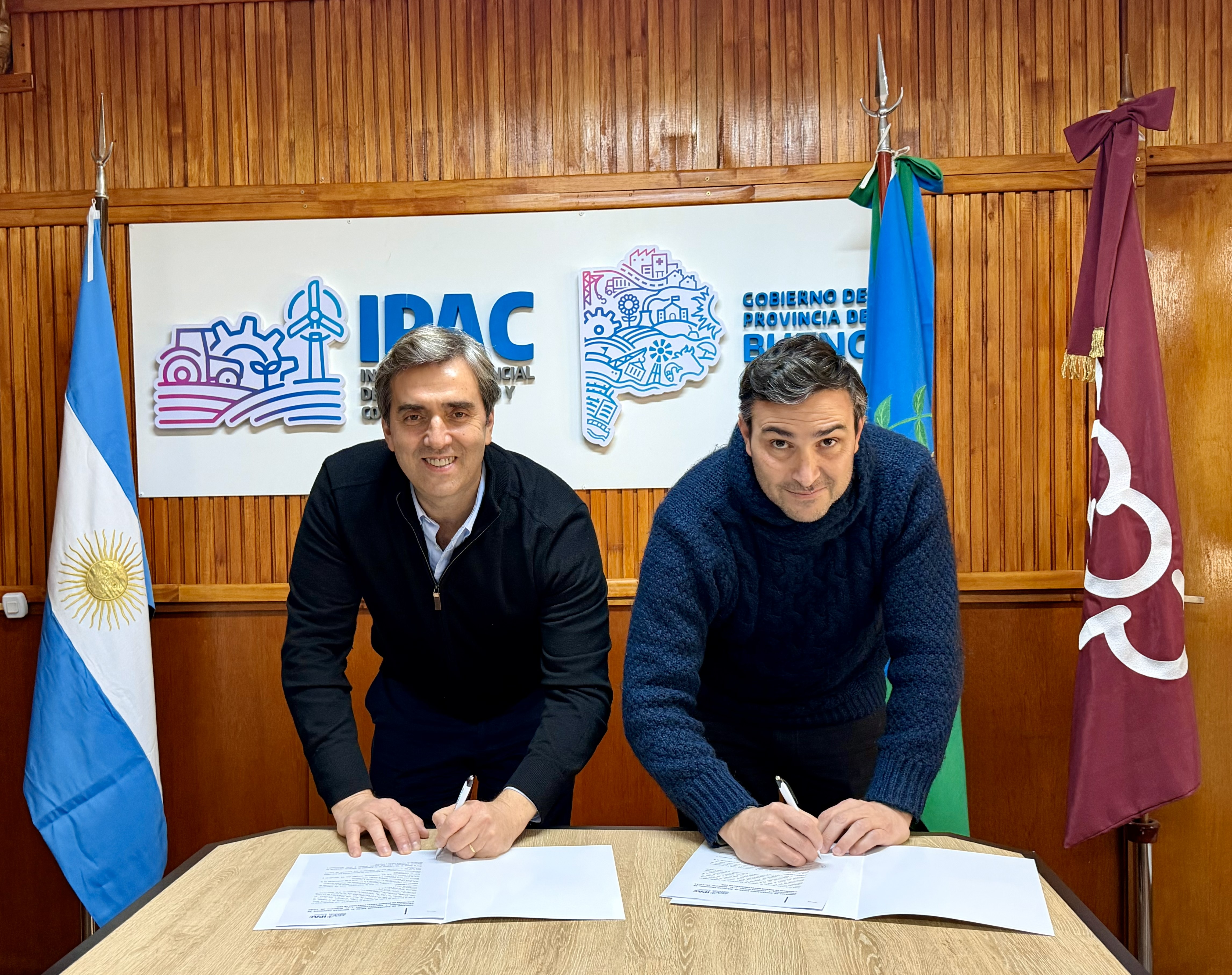 El IPAC y el Municipio de Luján firmaron un convenio para la apertura de un Punto Cooperativo